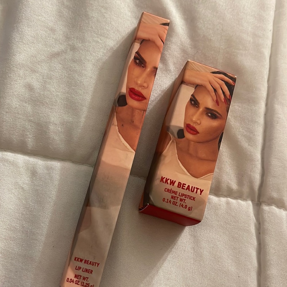 KWW BEAUTY lip liner and lipstick